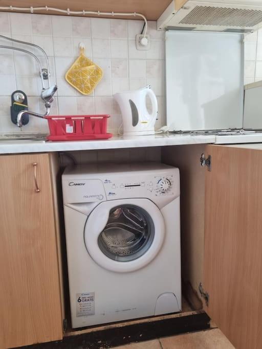Studio Apartman Luna Карловац Экстерьер фото