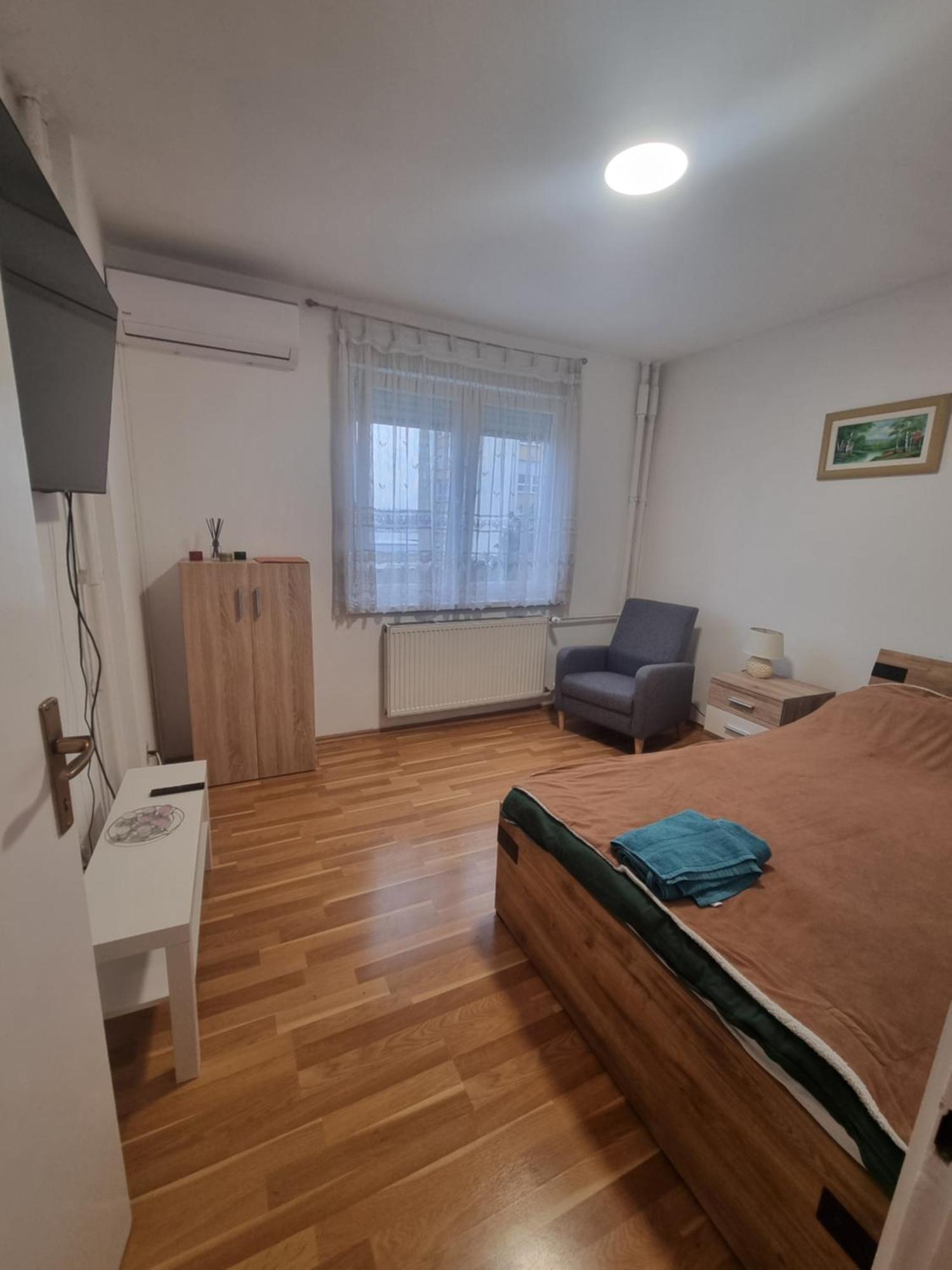 Studio Apartman Luna Карловац Экстерьер фото