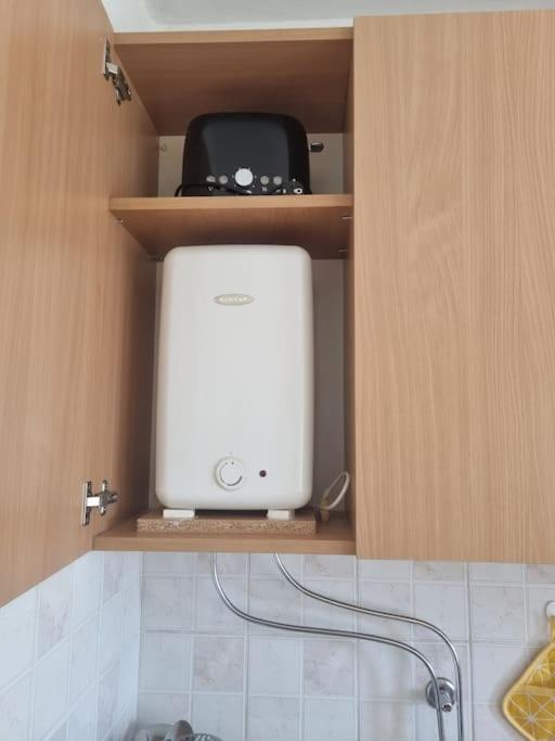 Studio Apartman Luna Карловац Экстерьер фото